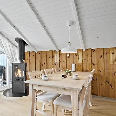 3 Bedroom Amazing In Holiday home *